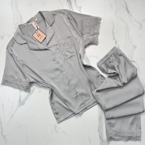 Pyjama satin HP399