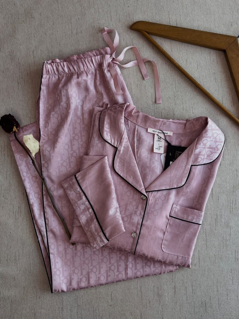 boutique_hk_luxe_1785237776_3951183092788827388_50326318192